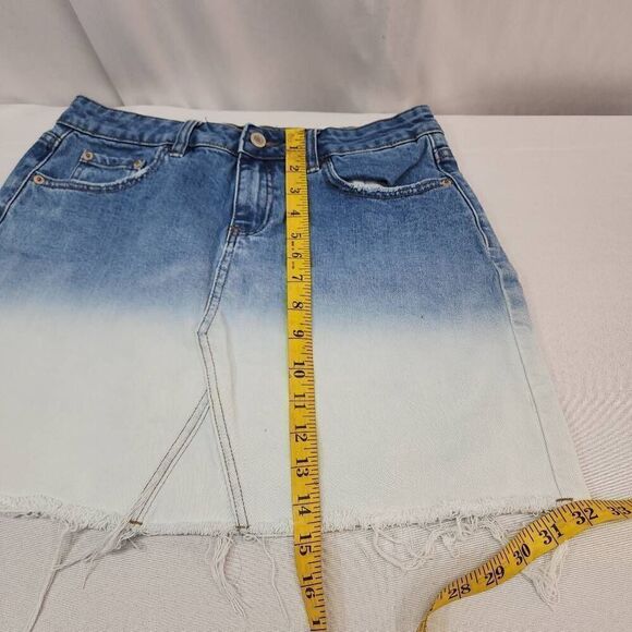 L&M Black Label Size Medium Ombre Cutoff mini Skirt Denim G12 - Picture 5 of 7